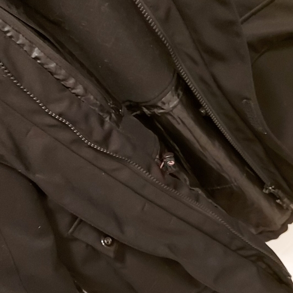 Canadian Made Rock Water Designs Parka - Picture 5 of 6